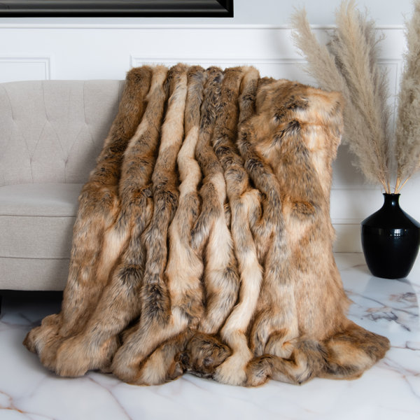 Magaschoni faux fur beige throw best !